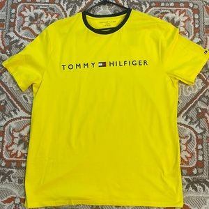 Tommy Hilfiger yellow short sleeve tee